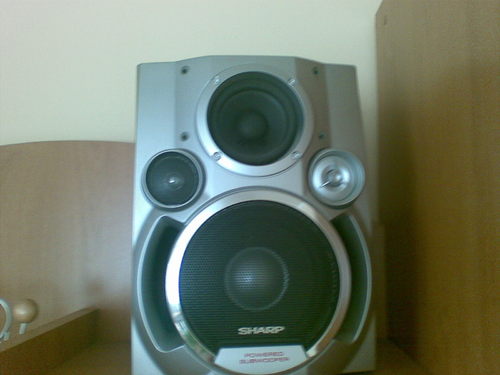 1 of 2 speakers in my room :D entry